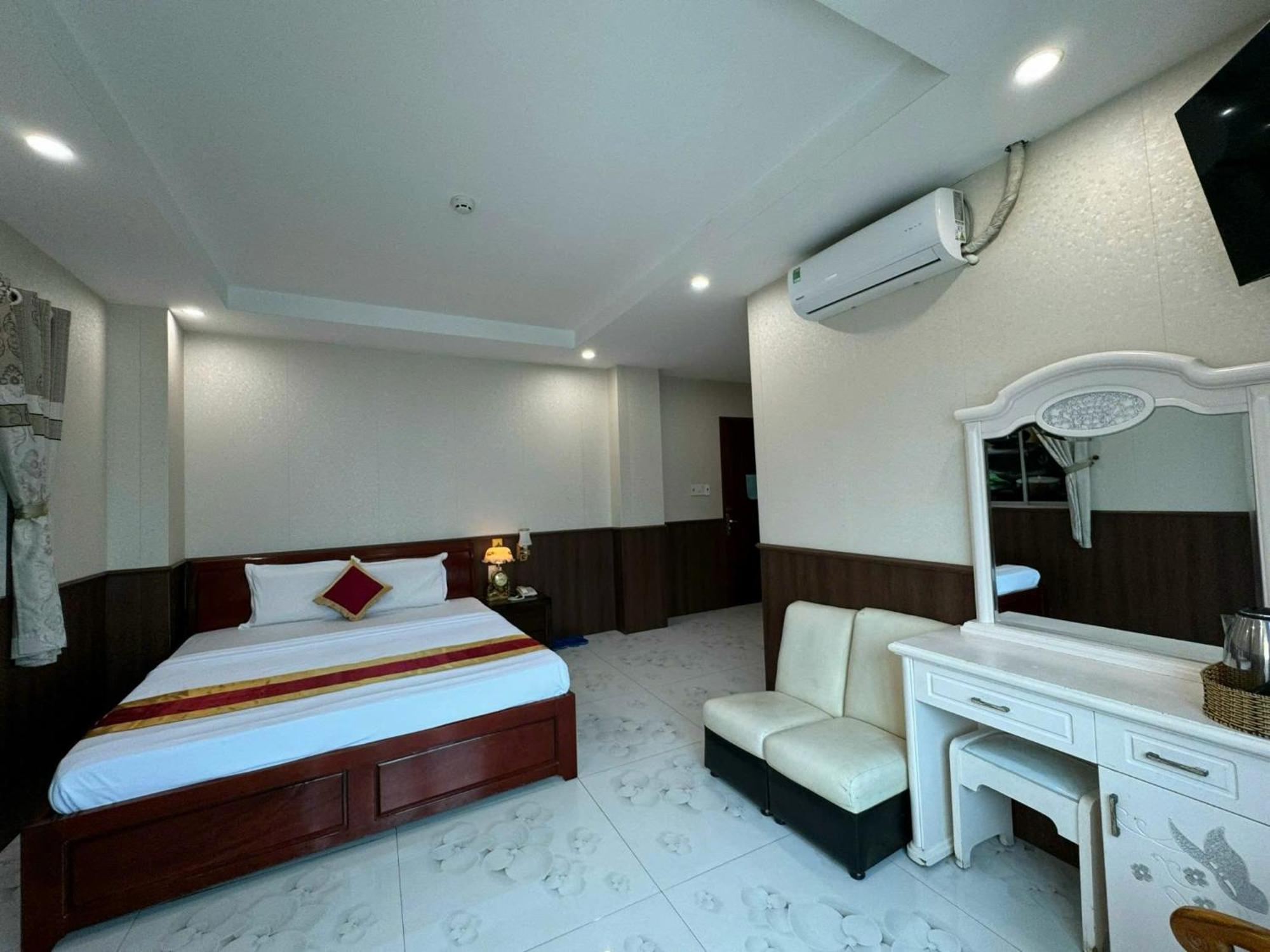 Thanh Dat Hotel Bac Lieu エクステリア 写真
